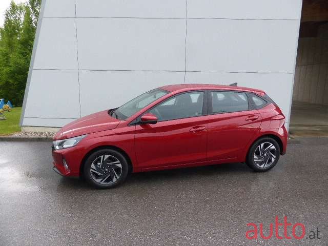 2022' Hyundai i20 photo #2