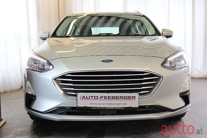 2020' Ford Focus photo #1