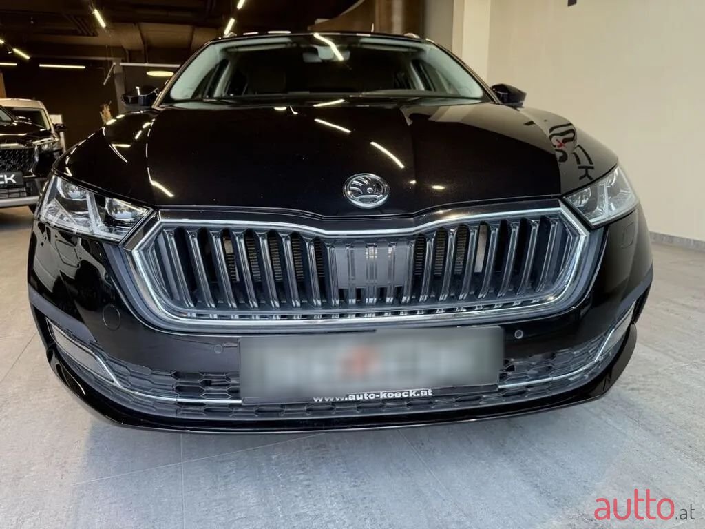 2023' Skoda Octavia photo #4