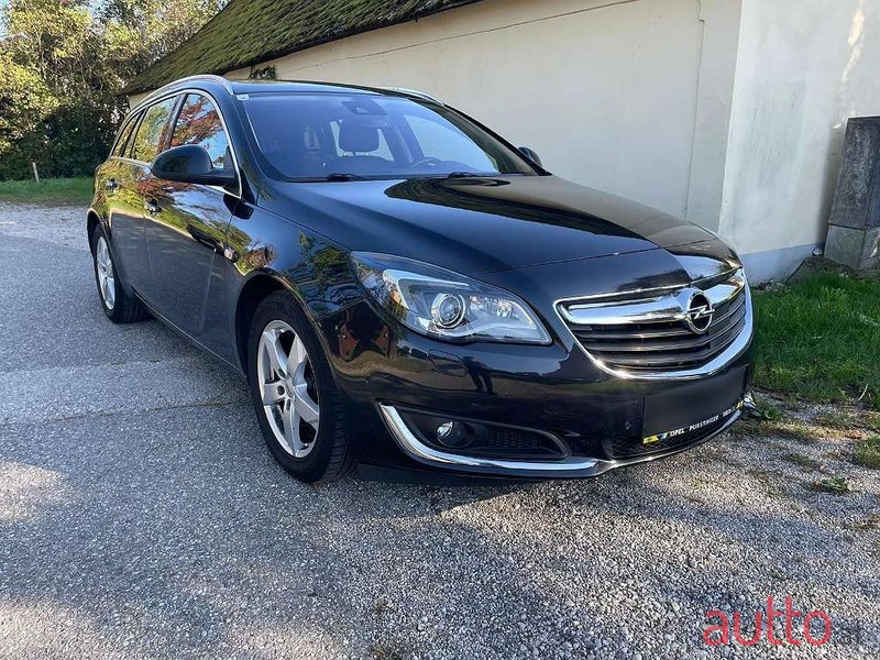 2015' Opel Insignia photo #2