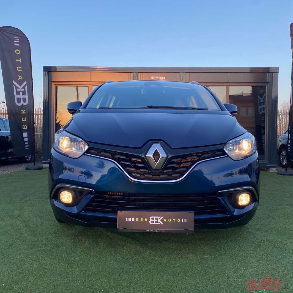 2017' Renault Scenic photo #6