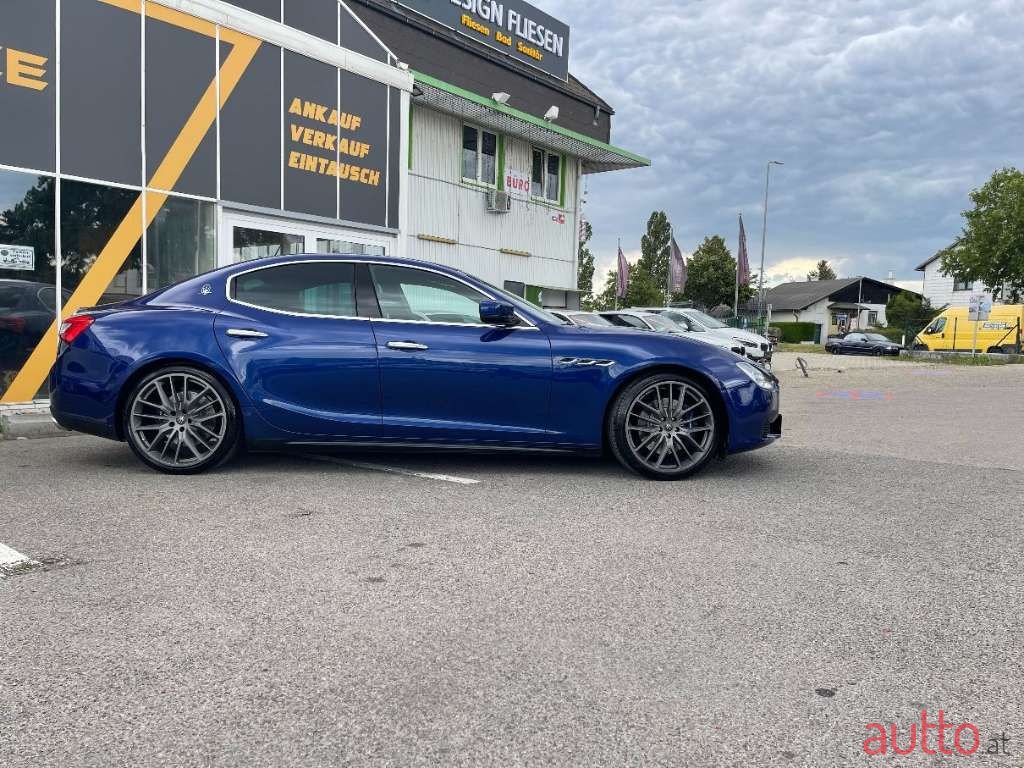 2014' Maserati Ghibli photo #4