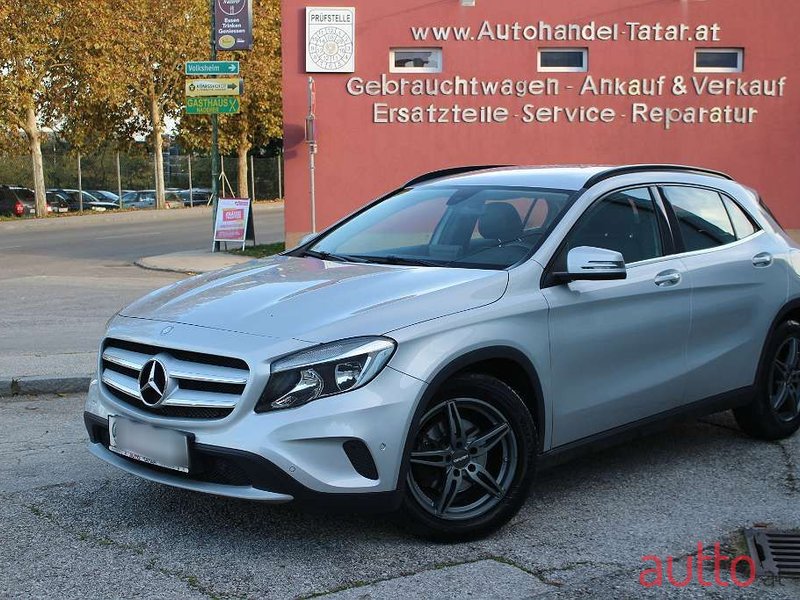 2016' Mercedes-Benz Gla-Klasse photo #1