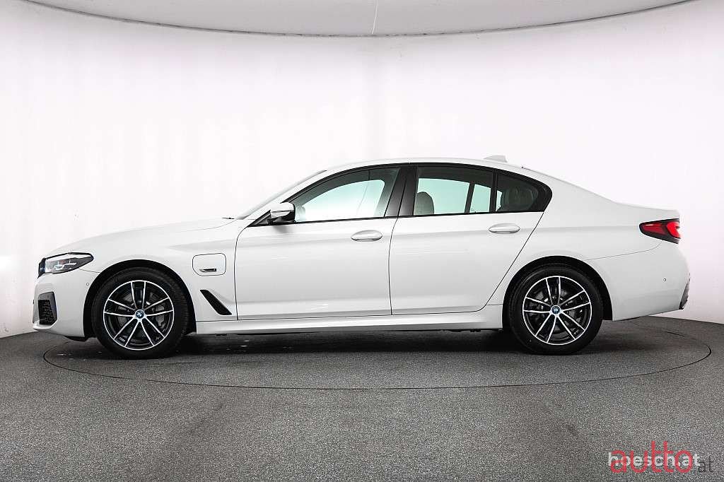 2022' BMW 5Er-Reihe photo #3