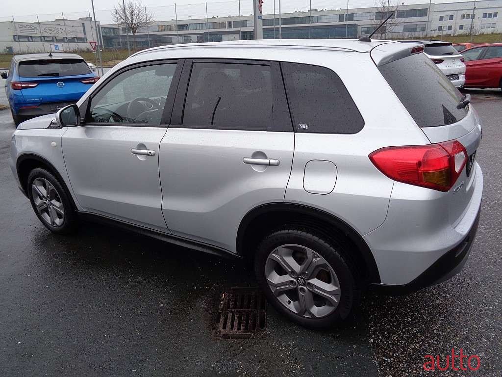 2018' Suzuki Vitara photo #2