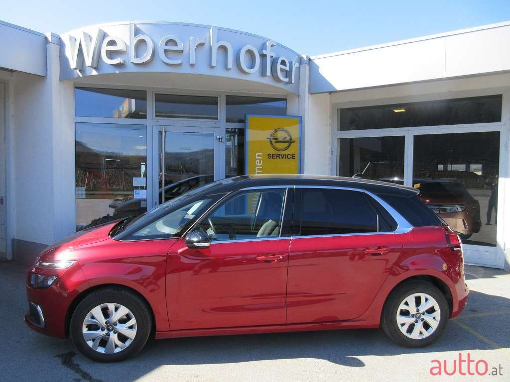 2018' Citroen C4 Picasso photo #1