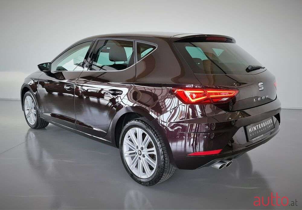 2017' SEAT Leon photo #2