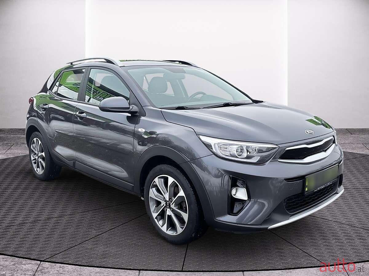 2020' Kia Stonic photo #2