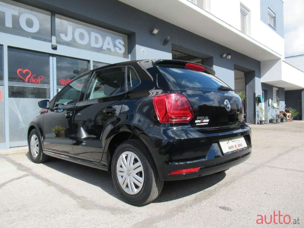 2016' Volkswagen Polo photo #4