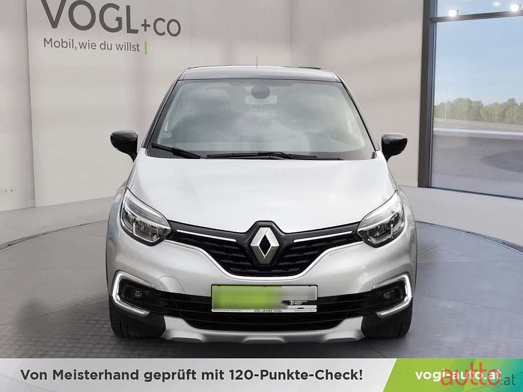 2019' Renault Captur photo #6