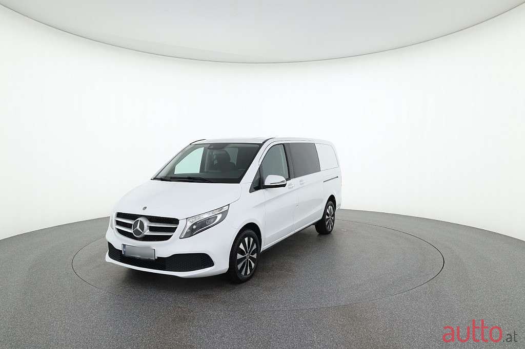 2020' Mercedes-Benz V-Klasse photo #1