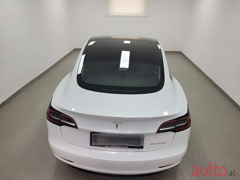 2022' Tesla Model 3 photo #4