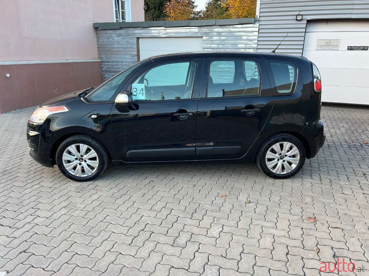 2015' Citroen C3 Picasso photo #2