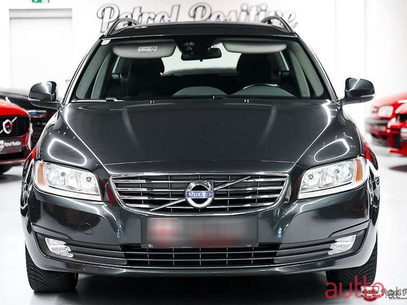 2014' Volvo V70 photo #5