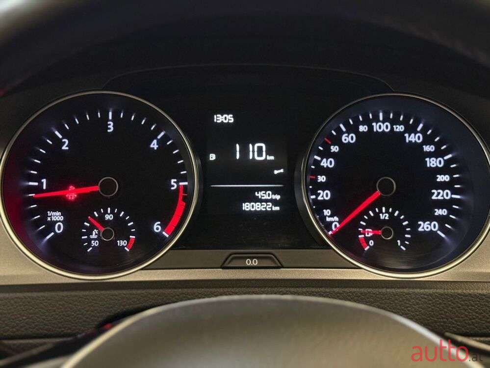 2013' Volkswagen Golf photo #6