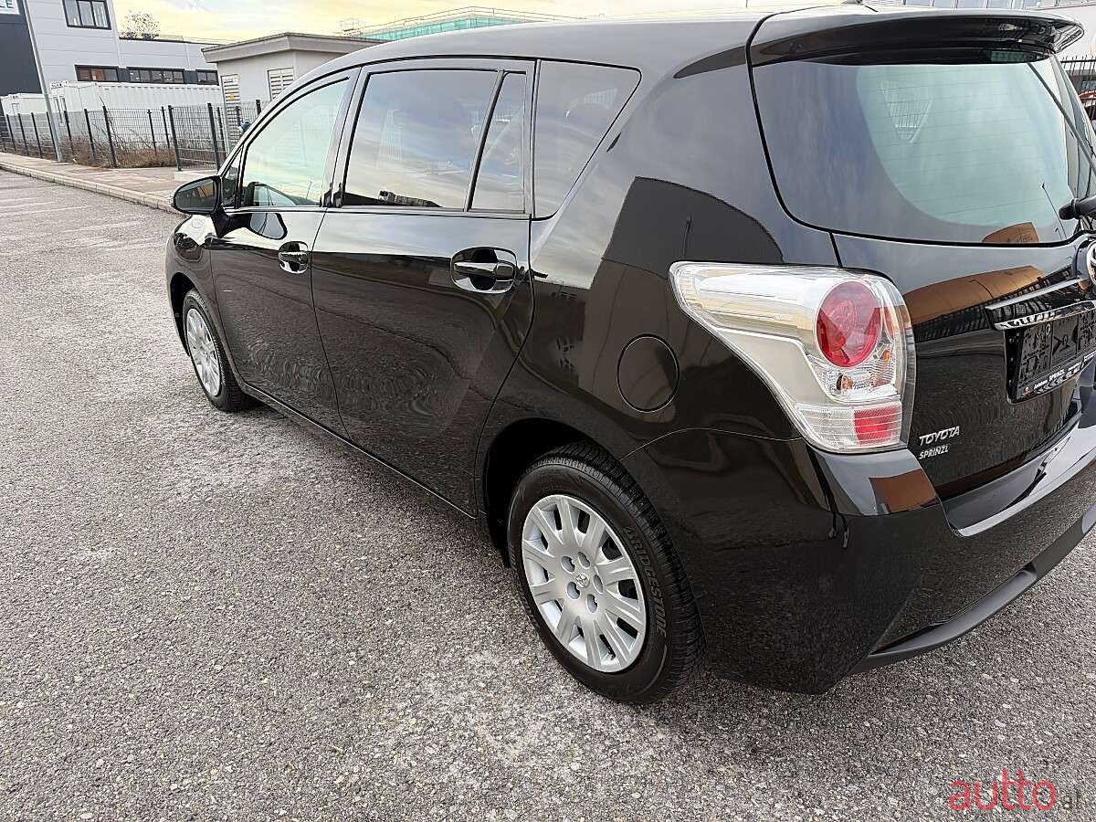 2014' Toyota Verso photo #3