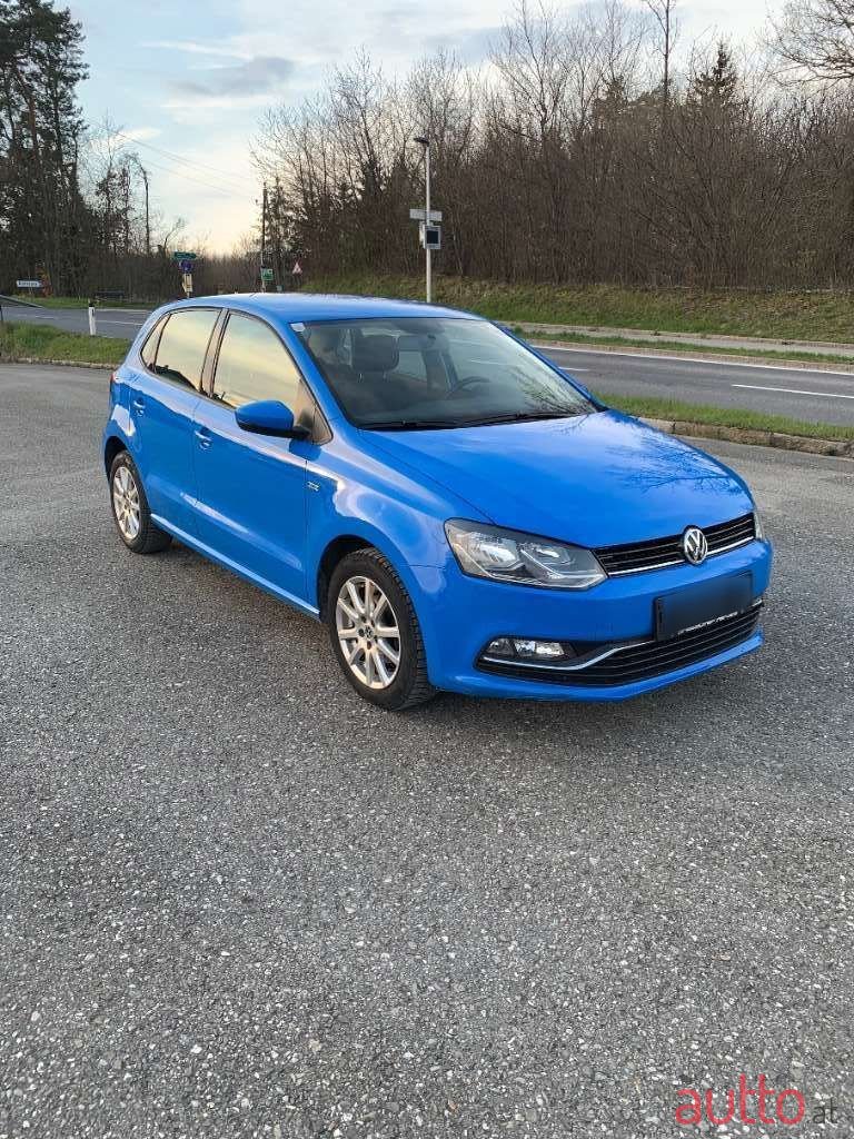 2015' Volkswagen Polo photo #1