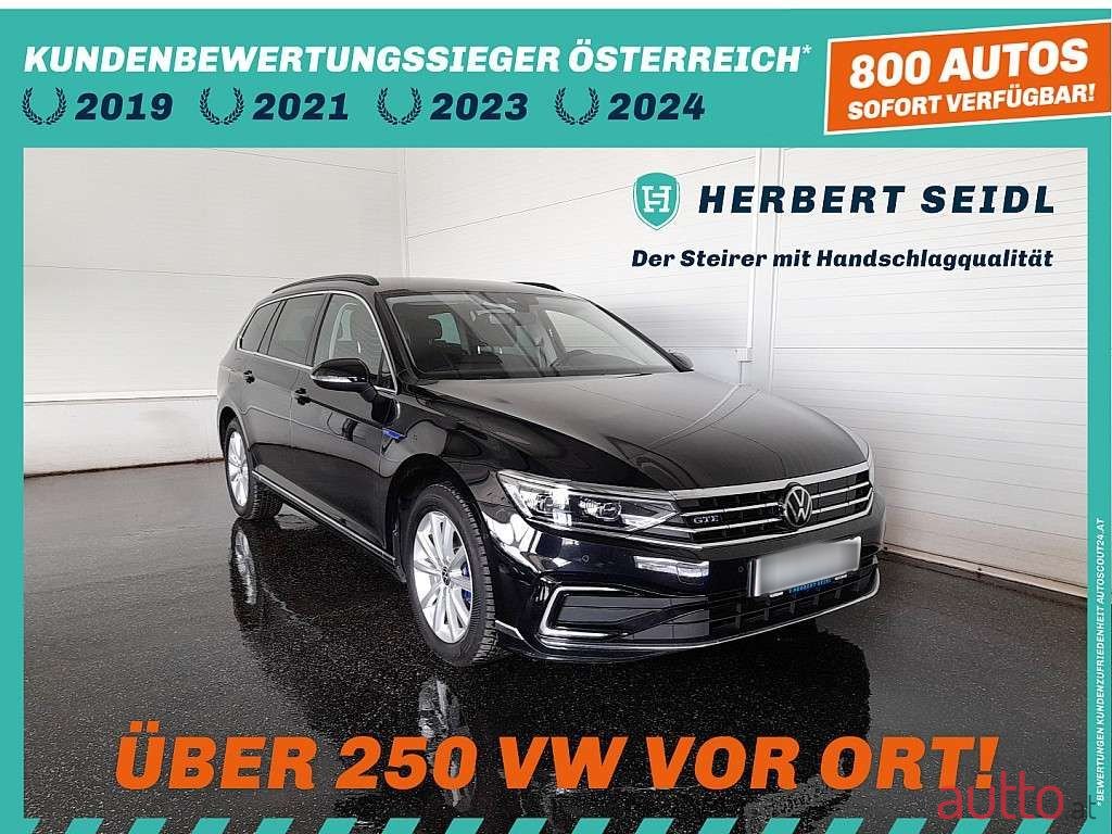 2021' Volkswagen Passat photo #2