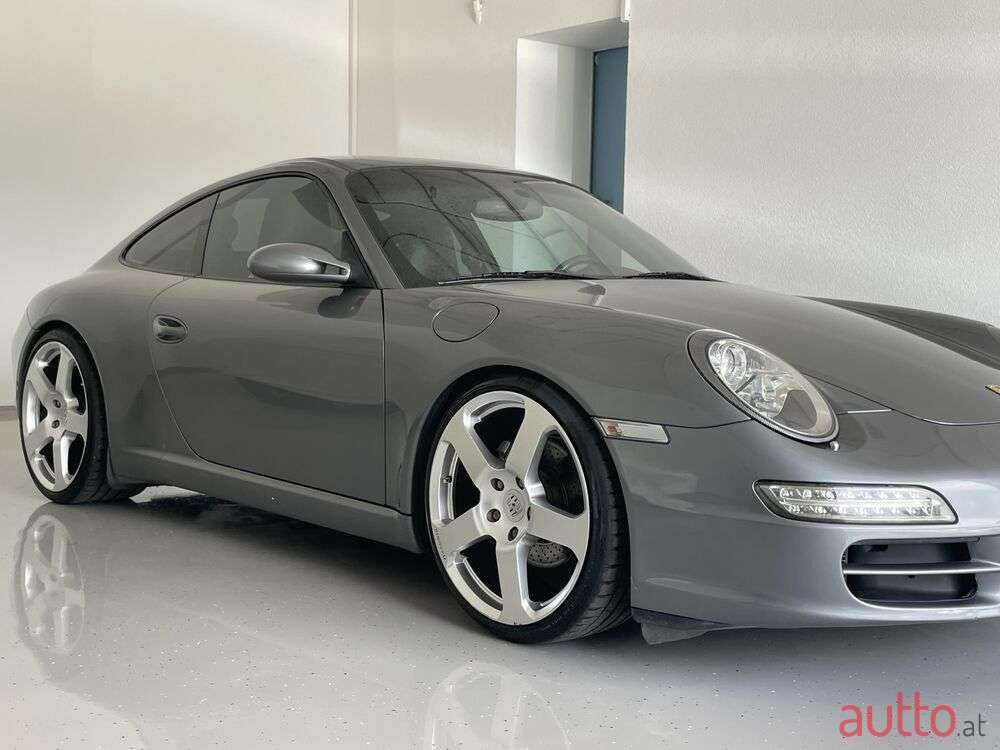 2005' Porsche 911 photo #5
