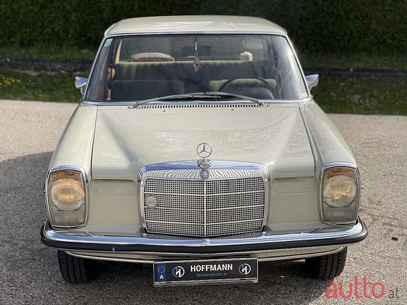 1968' Mercedes-Benz 200 D/8 photo #4