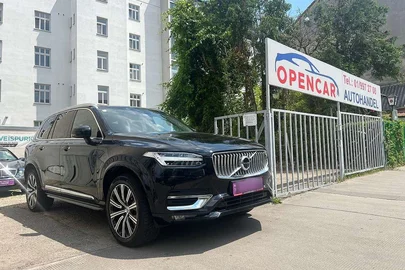 2022' Volvo XC90