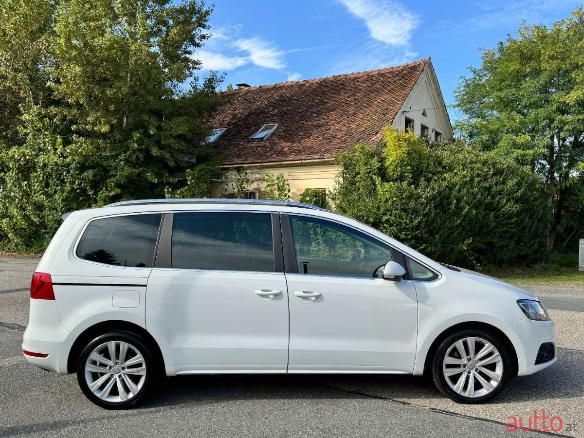 2014' SEAT Alhambra photo #6