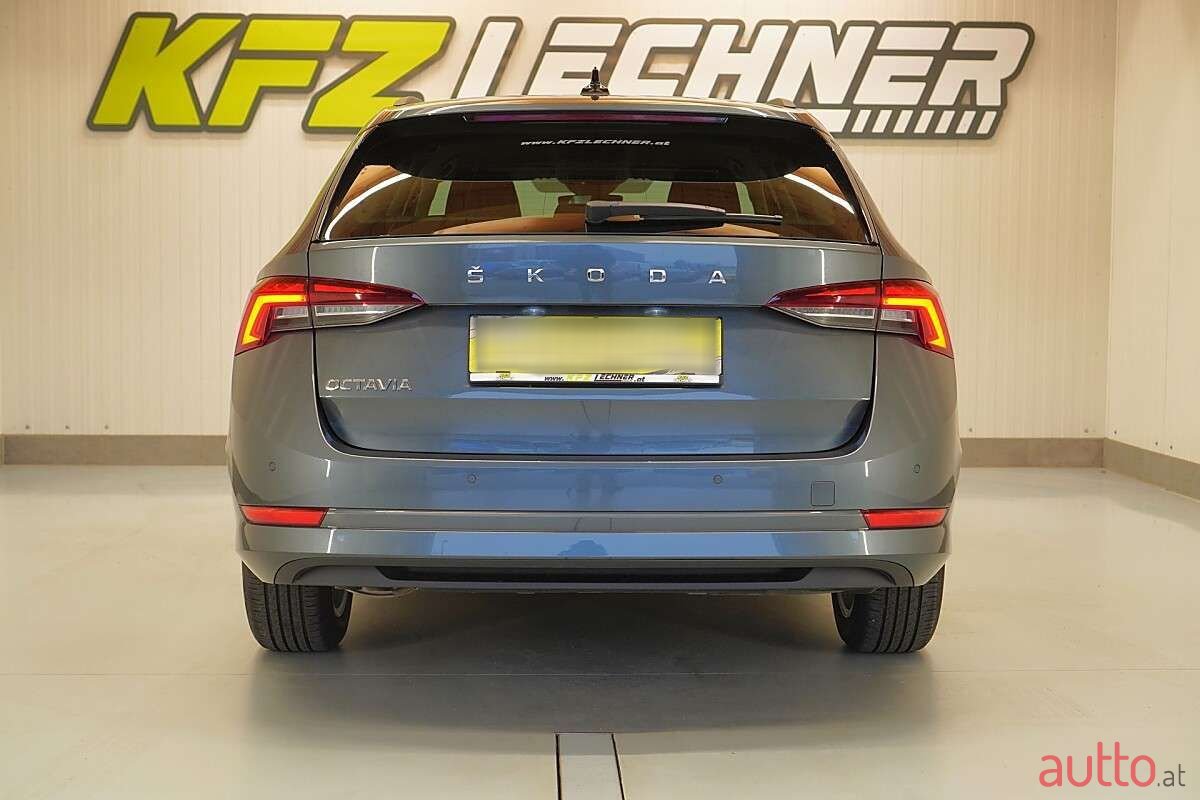 2021' Skoda Octavia photo #4