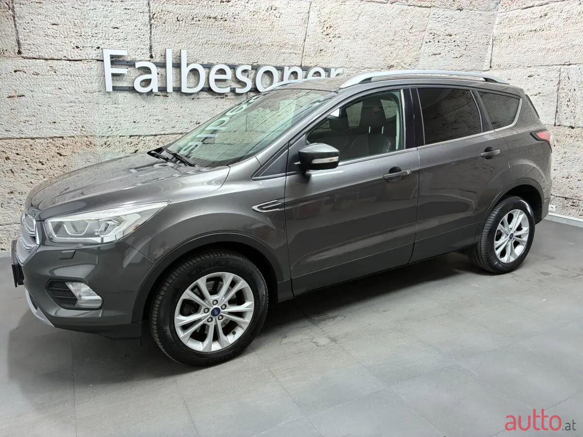 2020' Ford Kuga photo #2