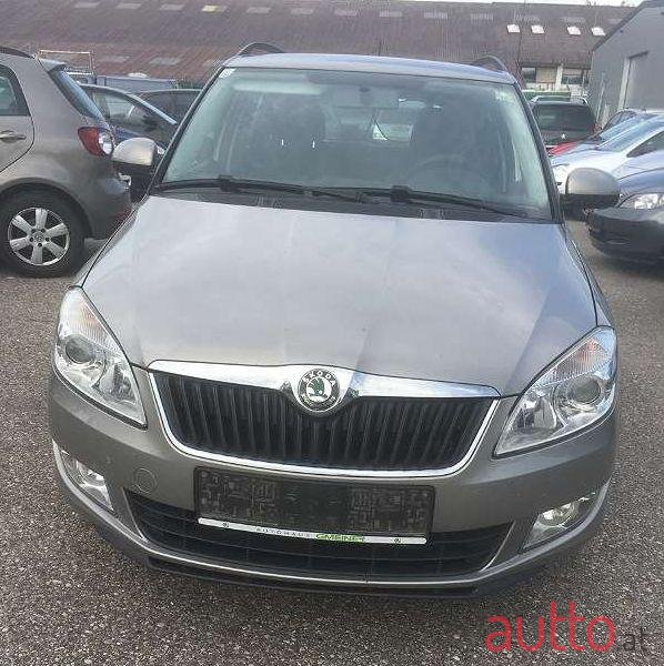 2010' Skoda Fabia photo #3