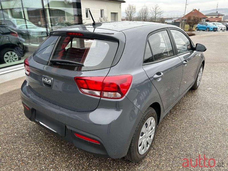 2023' Kia Rio photo #3