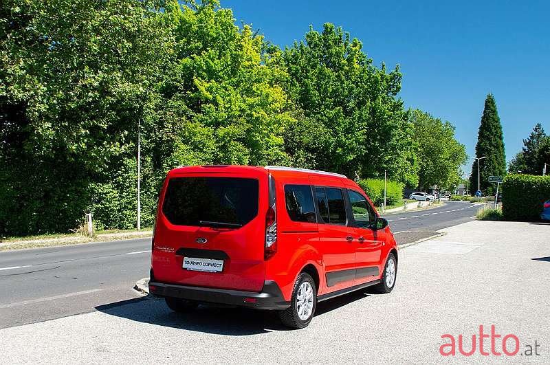 2020' Ford Tourneo photo #4