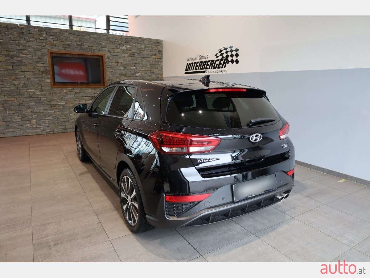 2022' Hyundai i30 photo #4