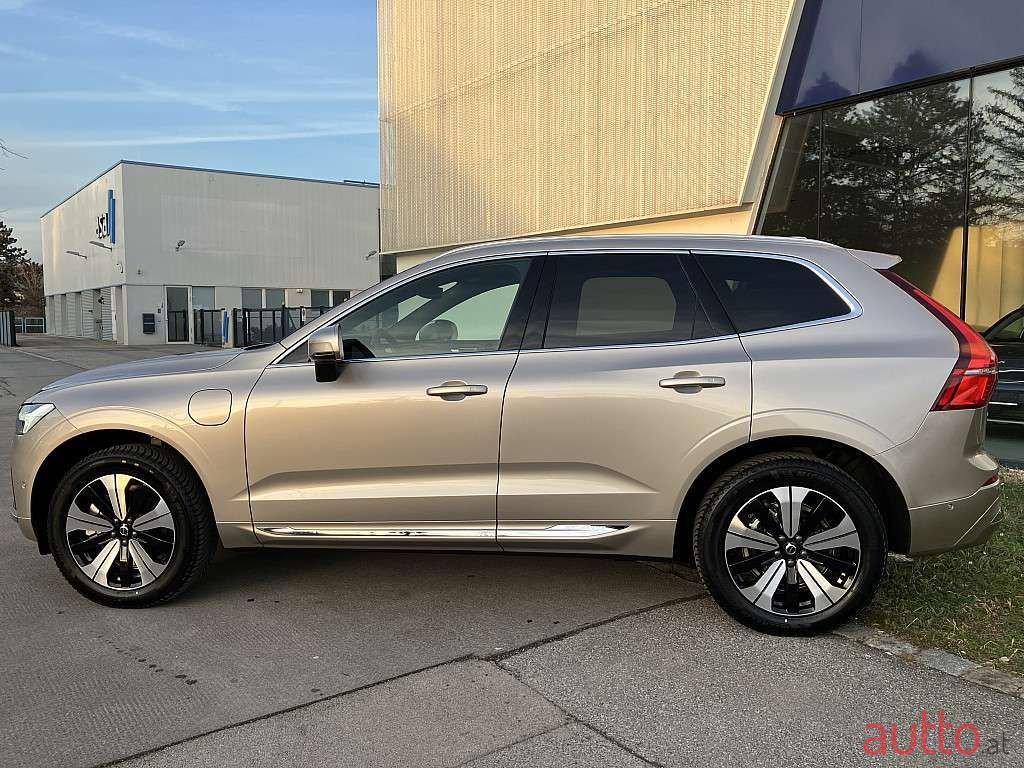 2023' Volvo XC60 photo #6
