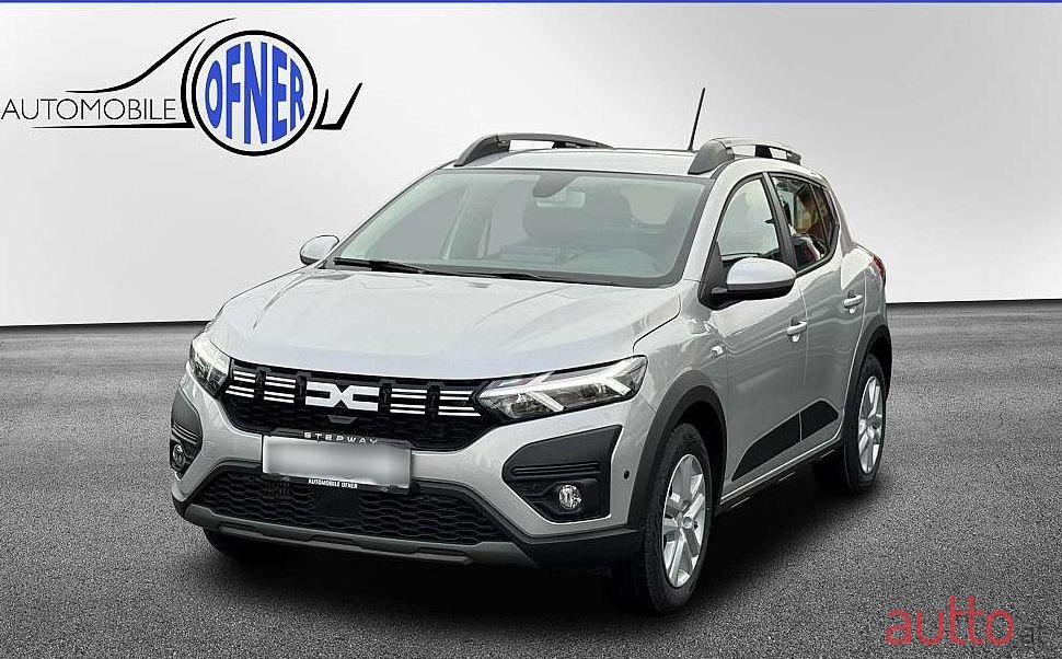 2023' Dacia Sandero photo #1