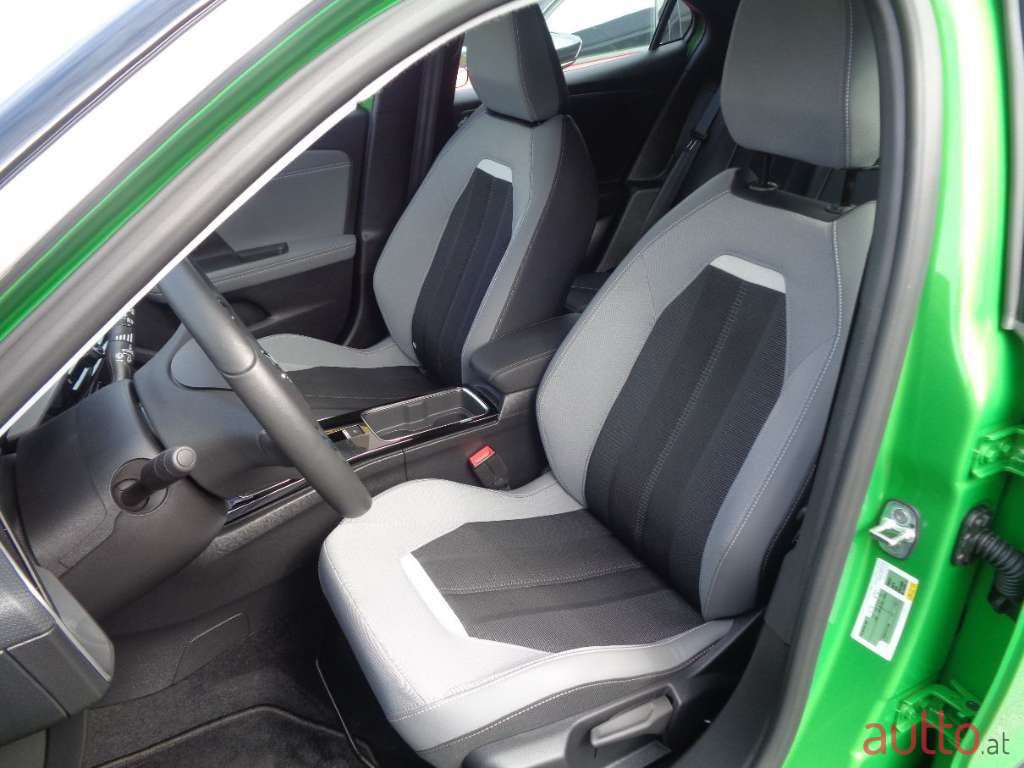 2023' Opel Mokka photo #4