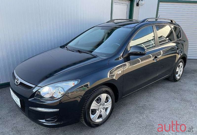 2010' Hyundai I30 photo #1