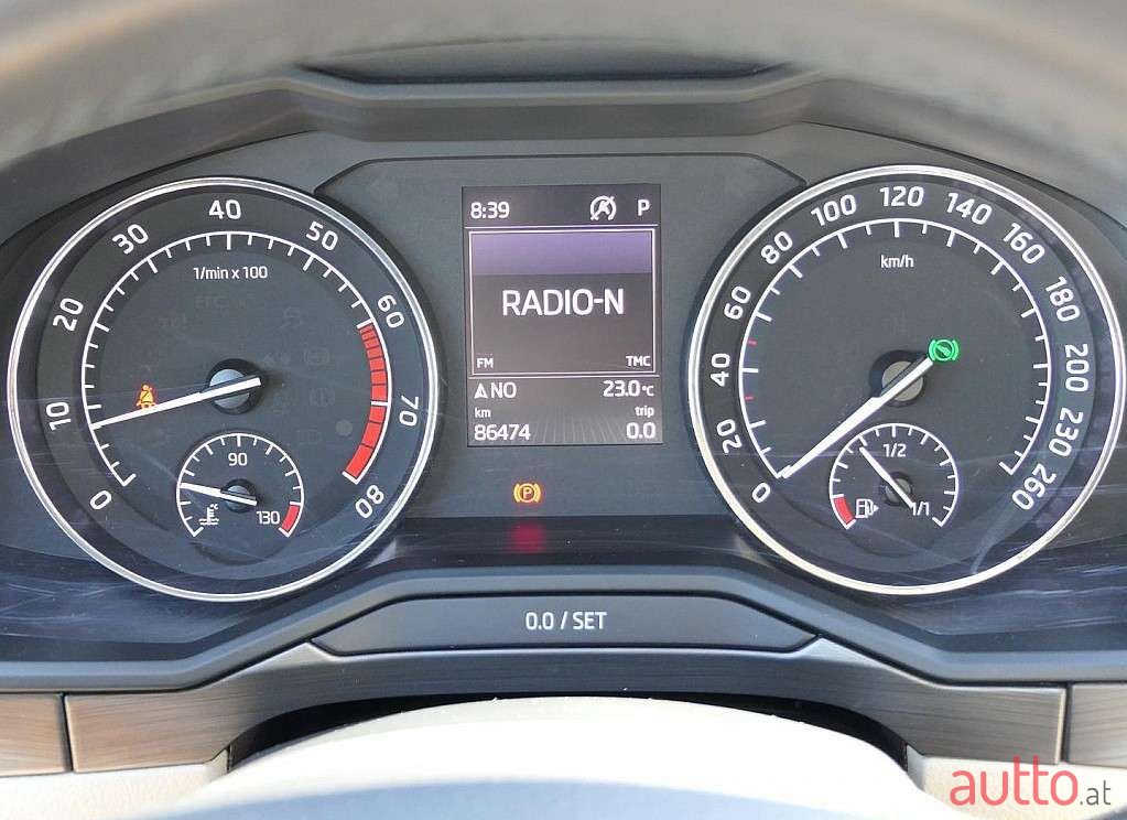 2017' Skoda Superb photo #4