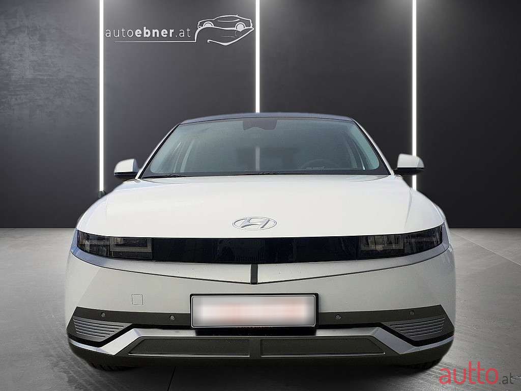 2023' Hyundai Ioniq 5 photo #2