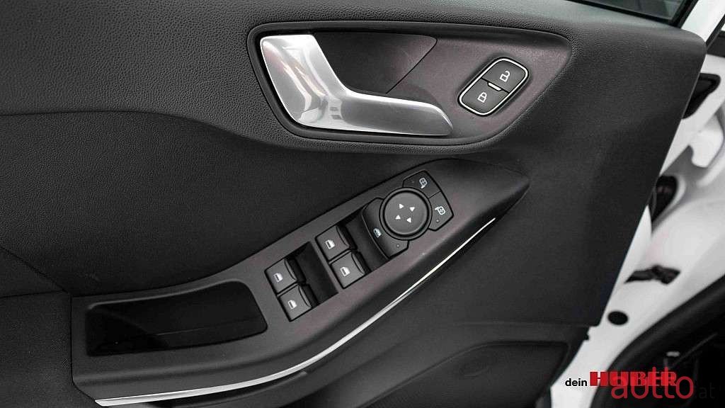 2023' Ford Fiesta photo #6