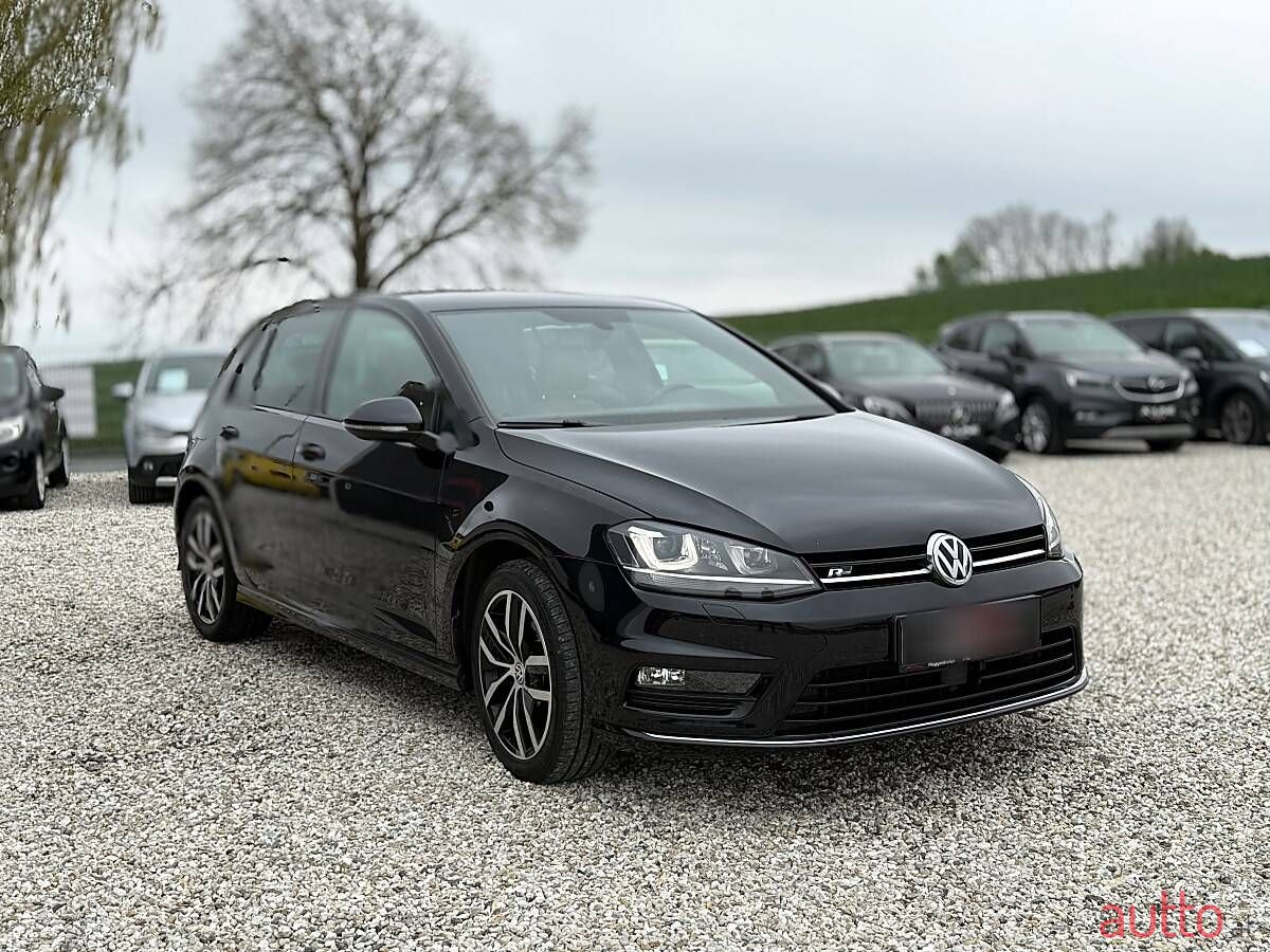 2016' Volkswagen Golf photo #4