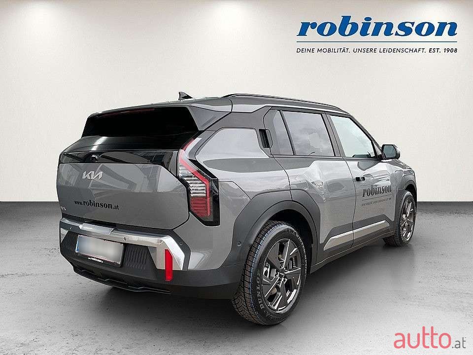 2024' Kia Ev3 photo #3