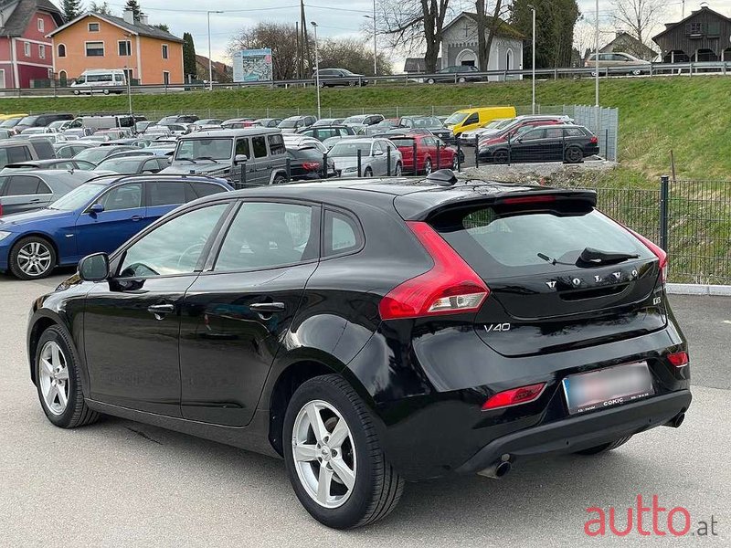 2017' Volvo V40 photo #4