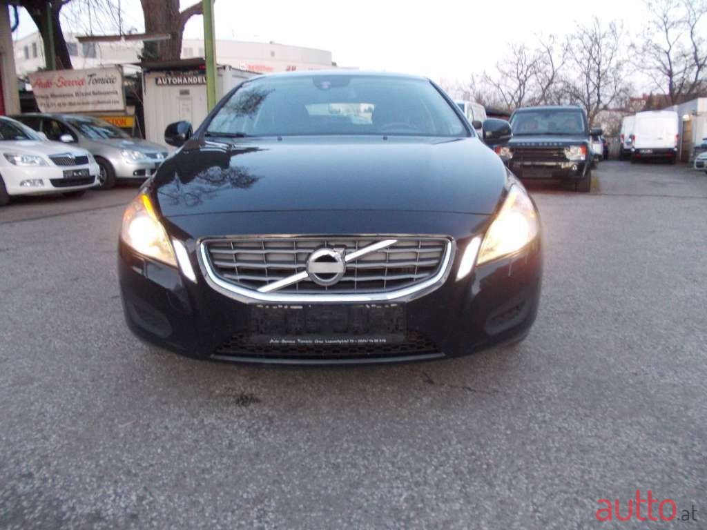 2012' Volvo V60 photo #2