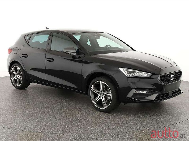 2024' SEAT Leon photo #1