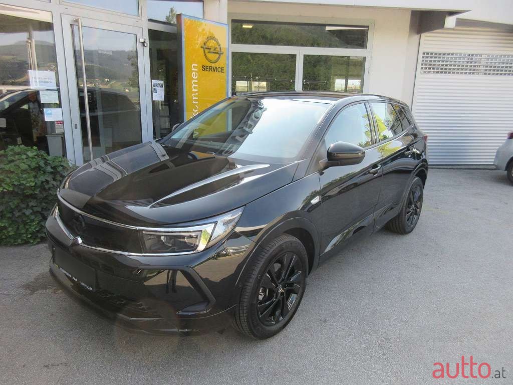 2024' Opel Grandland photo #2