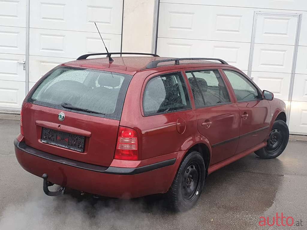 2005' Skoda Octavia photo #4
