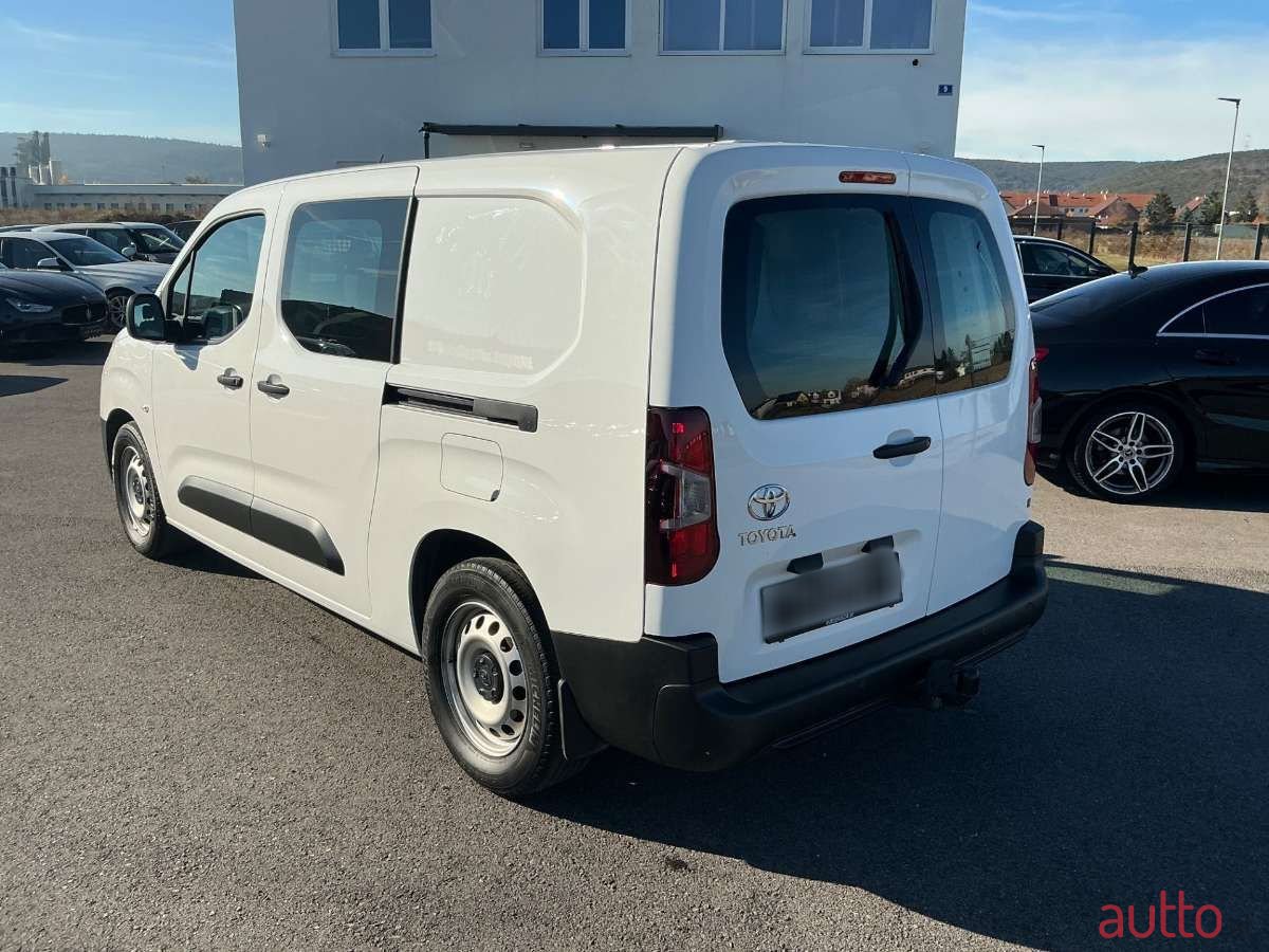 2021' Toyota ProAce photo #4