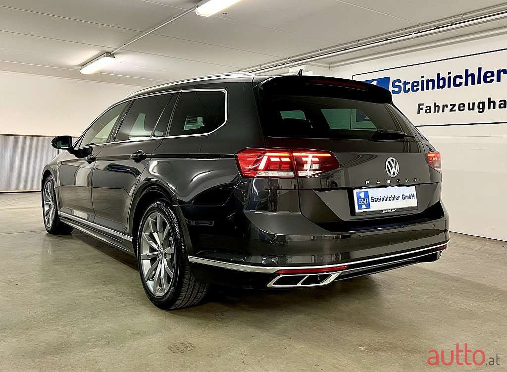 2020' Volkswagen Passat photo #5