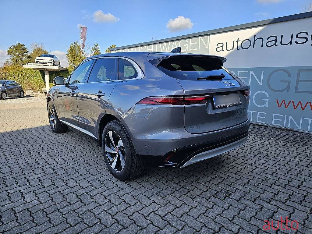 2021' Jaguar F-Pace photo #4