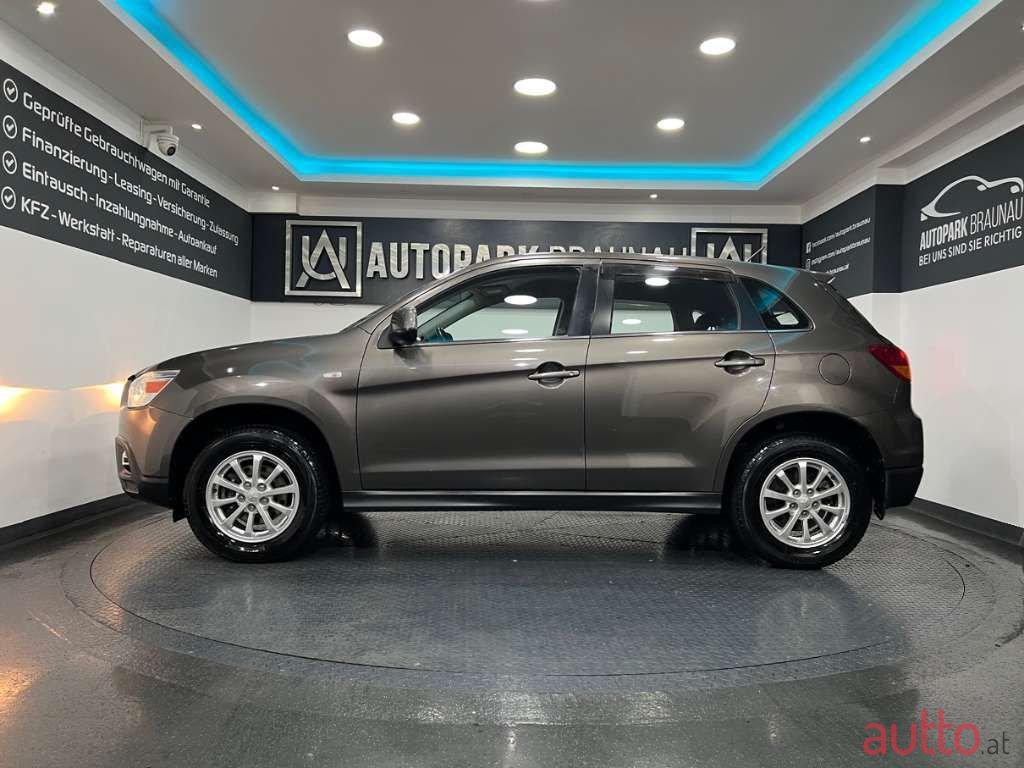 2012' Mitsubishi ASX photo #3